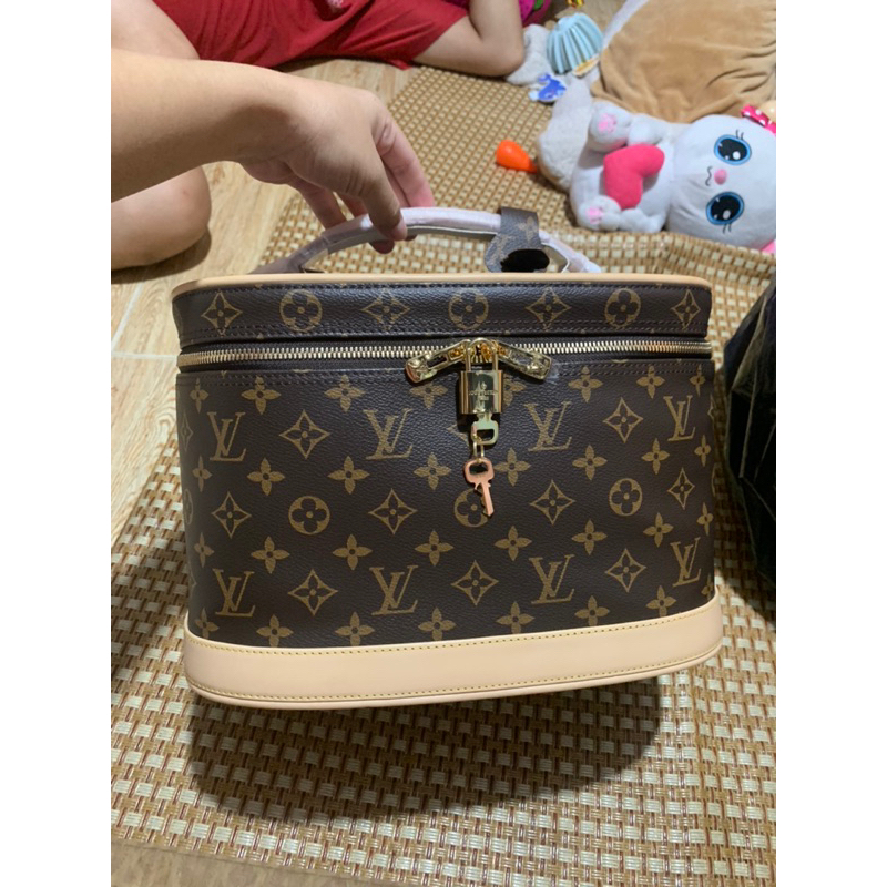 Túi, cốp make up size đại LV
