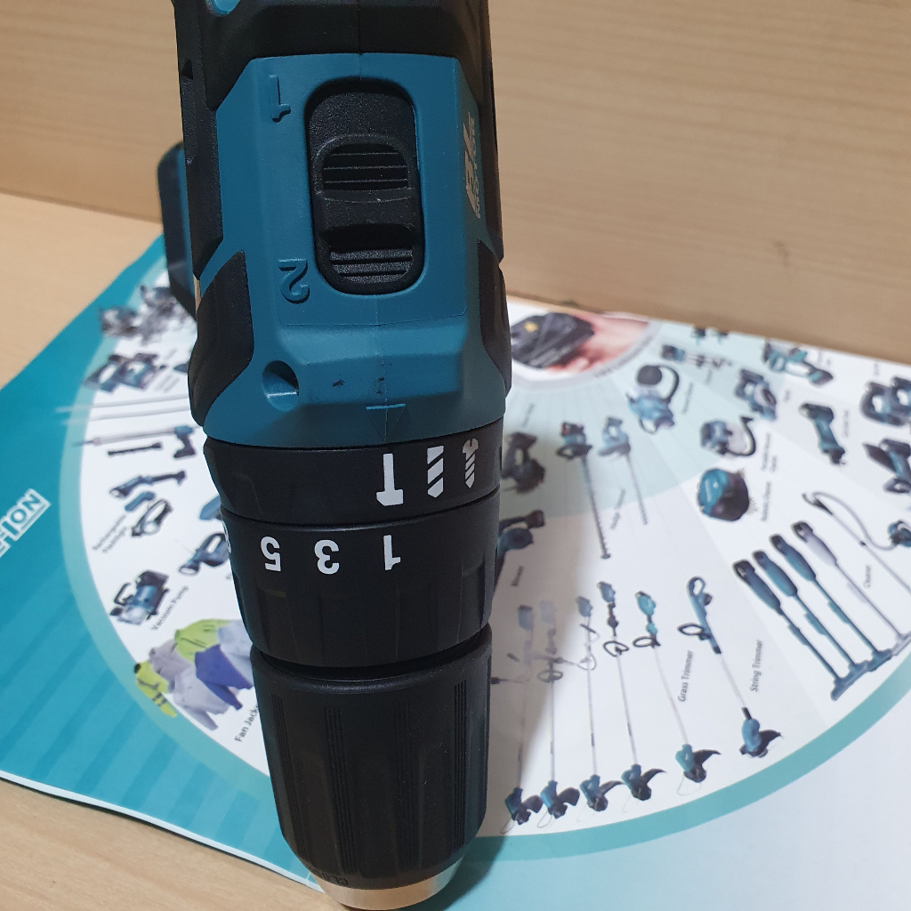 Máy khoan búa và vặn vít dùng pin Makita HP332DZ