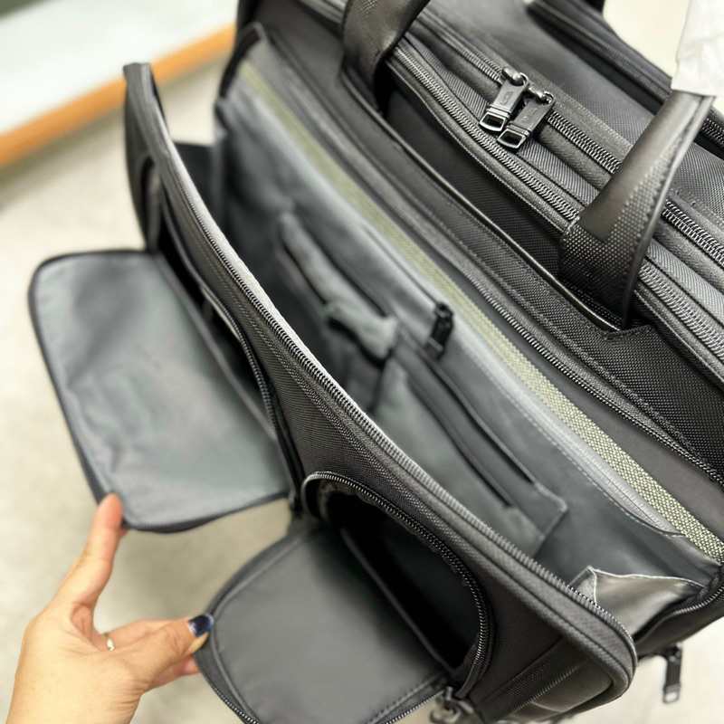 📛RẺ VÔ ĐỊCH📛CẶP T**M ALPHA DELIXE 4 WHEELED LAPTOP CASE BRIEF SIÊU ĐẸP