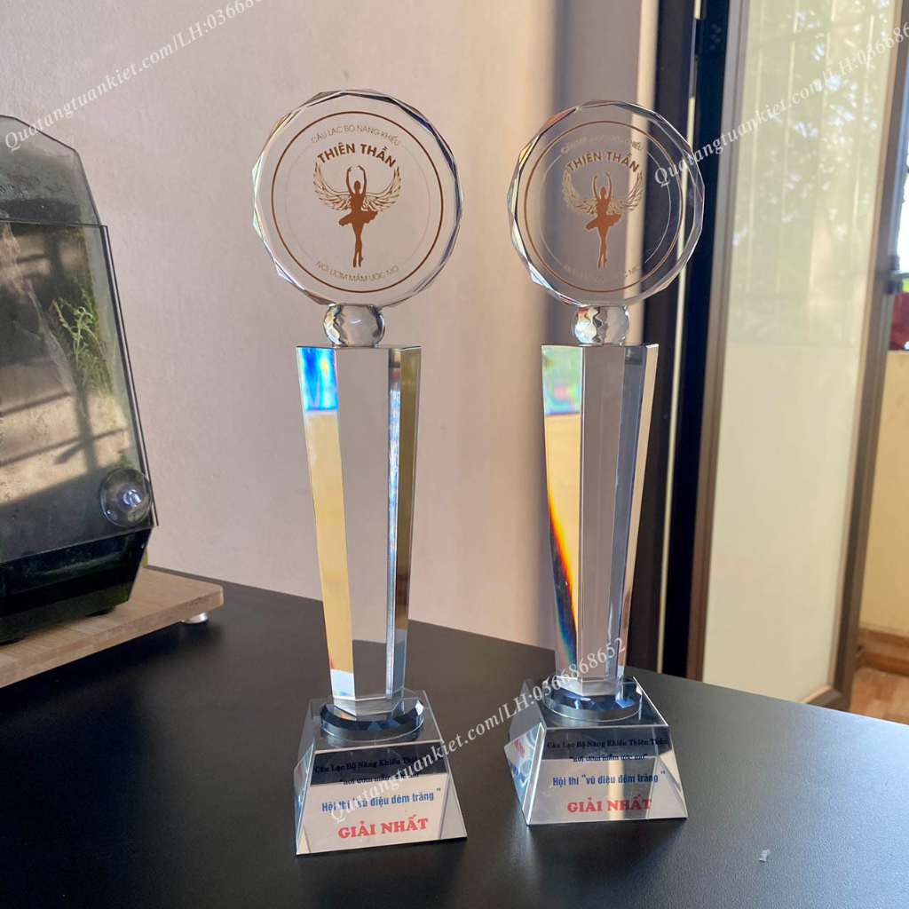 Cúp Pha Lê Cao Mặt Tròn P8