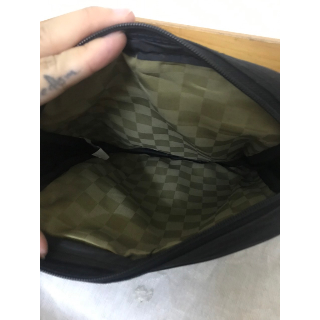 Túi đeo chéo nhiều ngăn