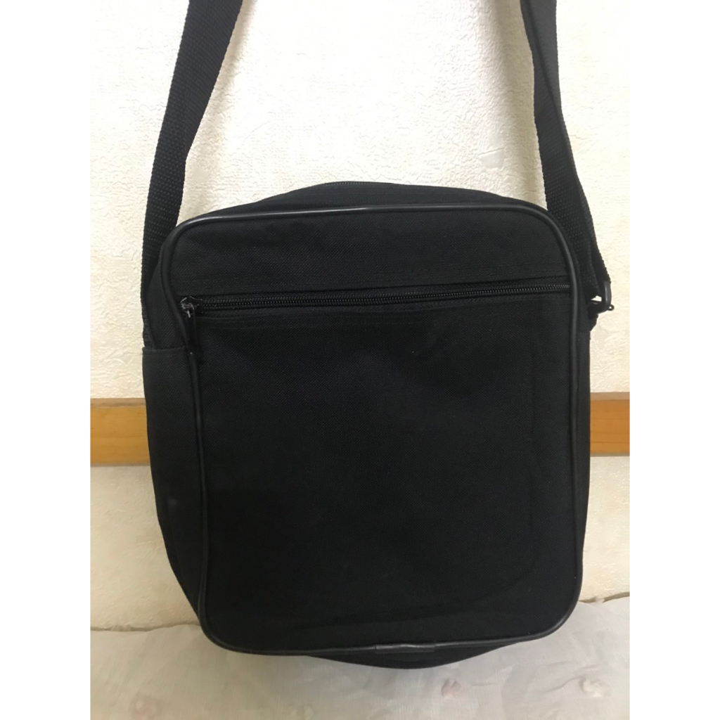 Túi đeo chéo nhiều ngăn