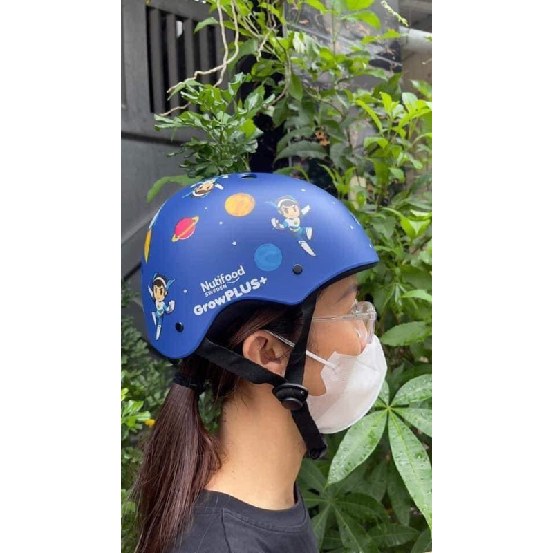 Nón Bảo Hiểm cao cấp  xịn sò cho bé HKM của sữa Nutifood