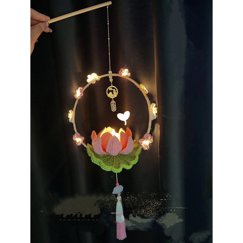 Lồng đèn và bánh trung thu bằng len handmade