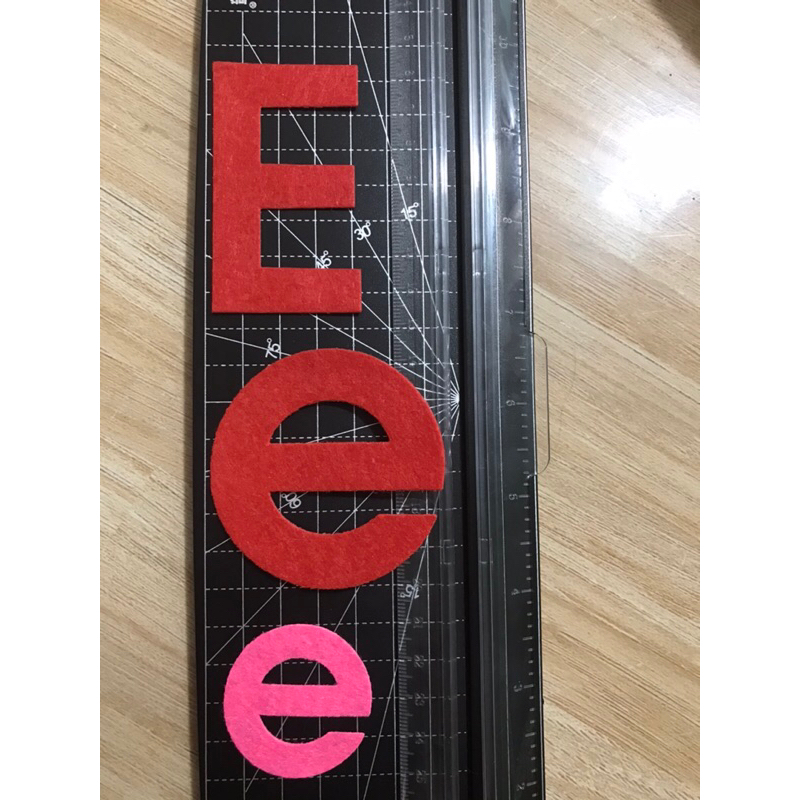 Tên góc theo yêu cầu-Bộ 29 chữ cái nỉ in Hoa ,in Thường -trang trí,mầm non.