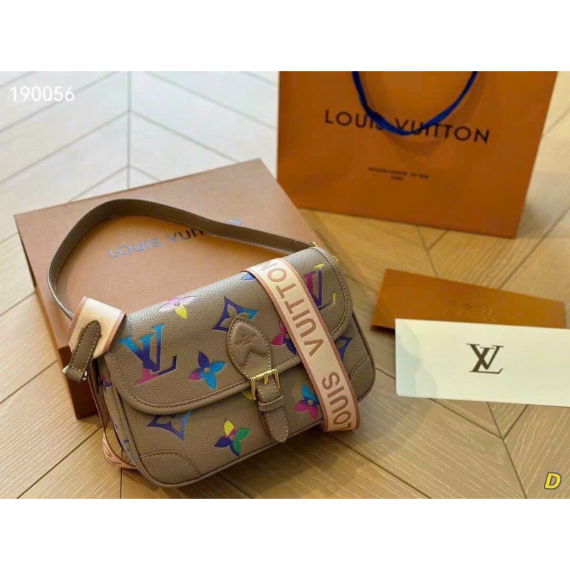 Túi đeo chéo nữ hoạ tiết lv fullbox