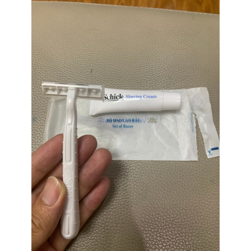 Dao cạo râu có kem
