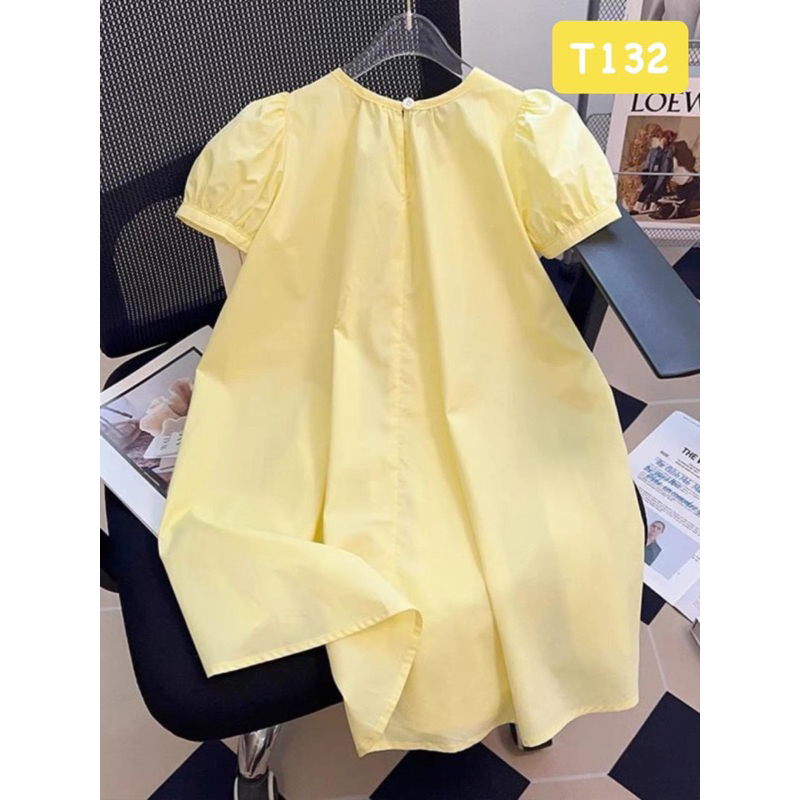 T132 Váy hoa vàng dáng xuông cho bé gái
