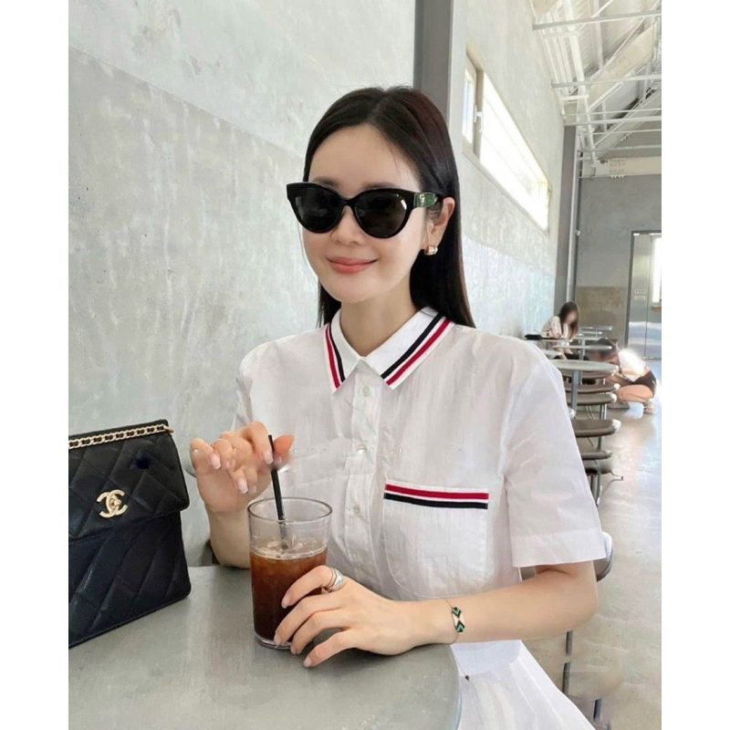 Set áo sơ mi tay ngắn phối chân váy xoè viền sọc