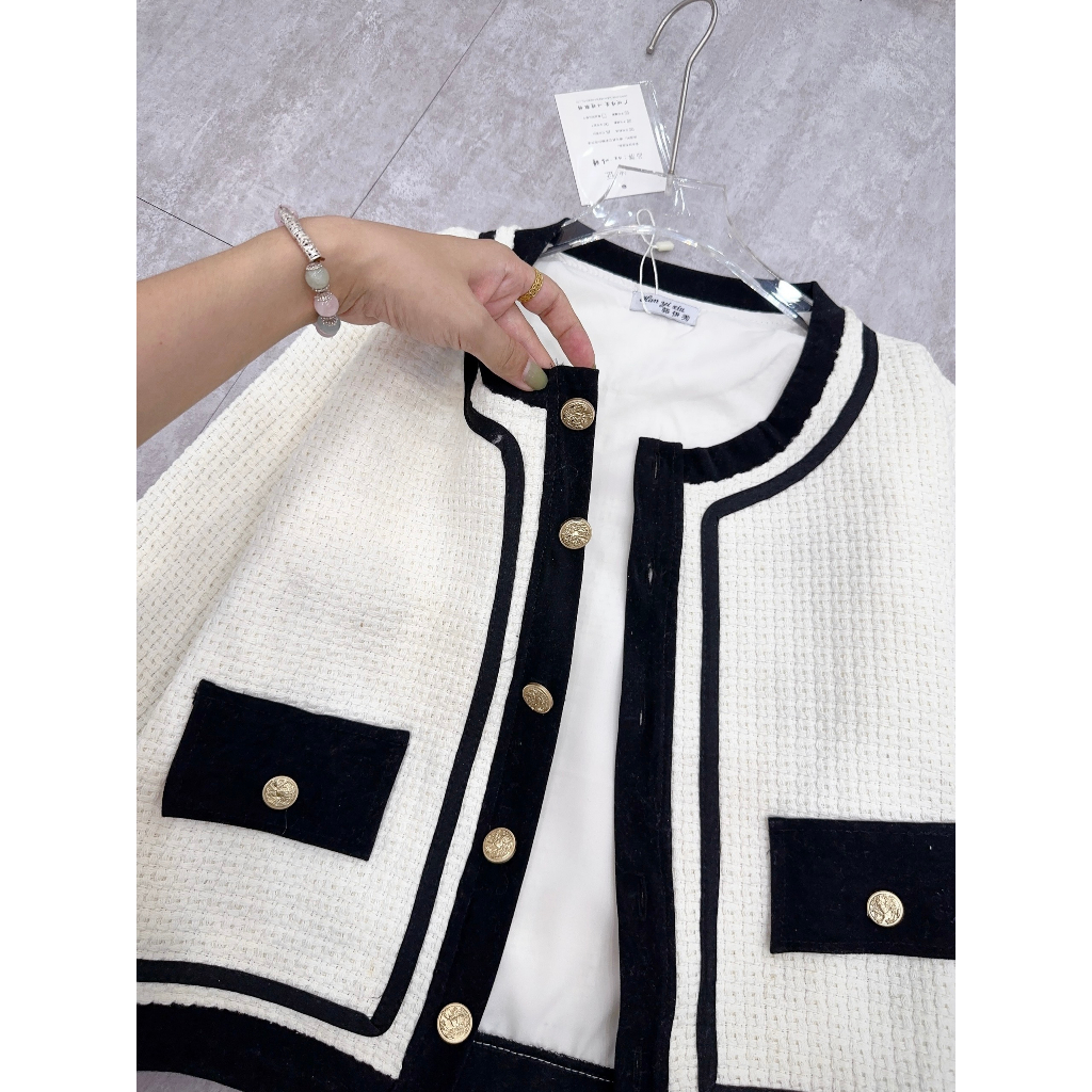 Áo Khoác Dạ Trắng Phối Viền Đen, Hàng 2 Lớp Cao Câp Chuẩn QC