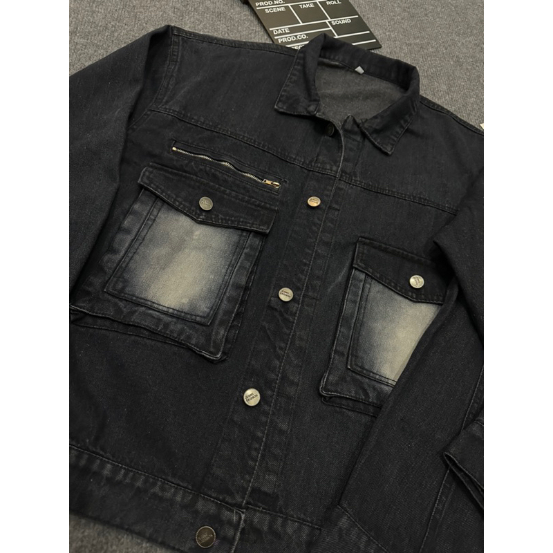 Áo Khoác Jeans Nam Nữ From Rộng Chất Vải Dầy Dặn Màu Đen Phối Xám, Thời Trang Unisex Phong Cách Trẻ Trung Năng Động