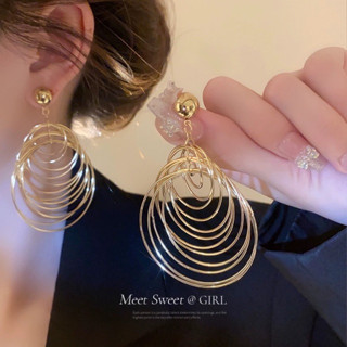 bông tai nhiều vòng xoắn dạng to, khuyên tai phong cách retro sang chảnh