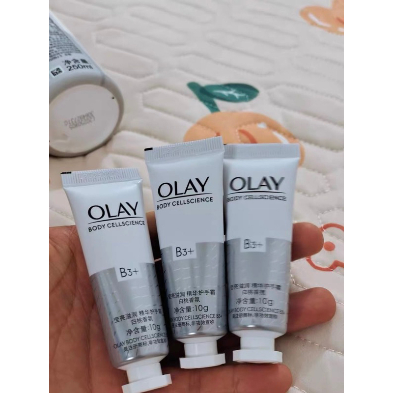 Kem tay Olay trắng da,mềm mại đôi tay