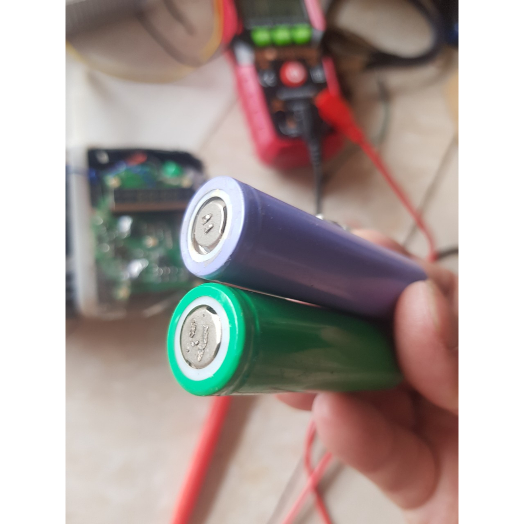Pin qua sử dụng tháo khối Lithium 3.7v  18650