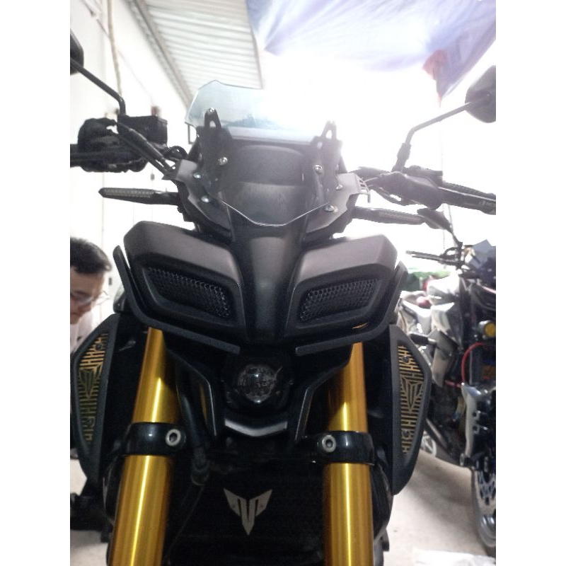 Viền mí kiểu MT09 cho MT-15