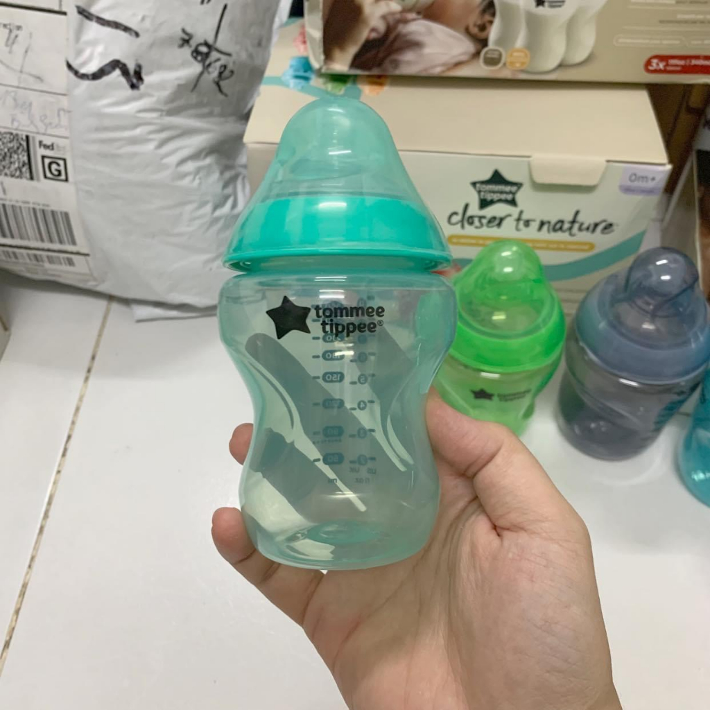 Bình sữa Tommee Tippee Closer to Nature 260ml-340ML - đủ màu - hàng MỸ