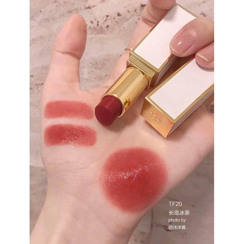 Son môi Tomford Ultra Shine màu 03 20 28 27