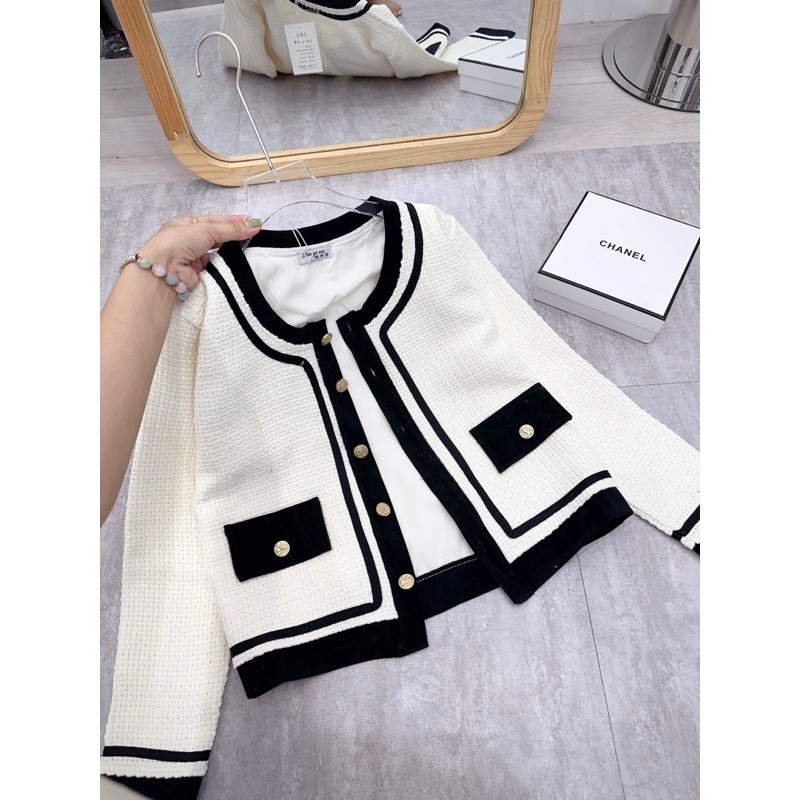 ÁO KHOÁC DẠ TRẮNG VIỀN PHỐI ĐEN