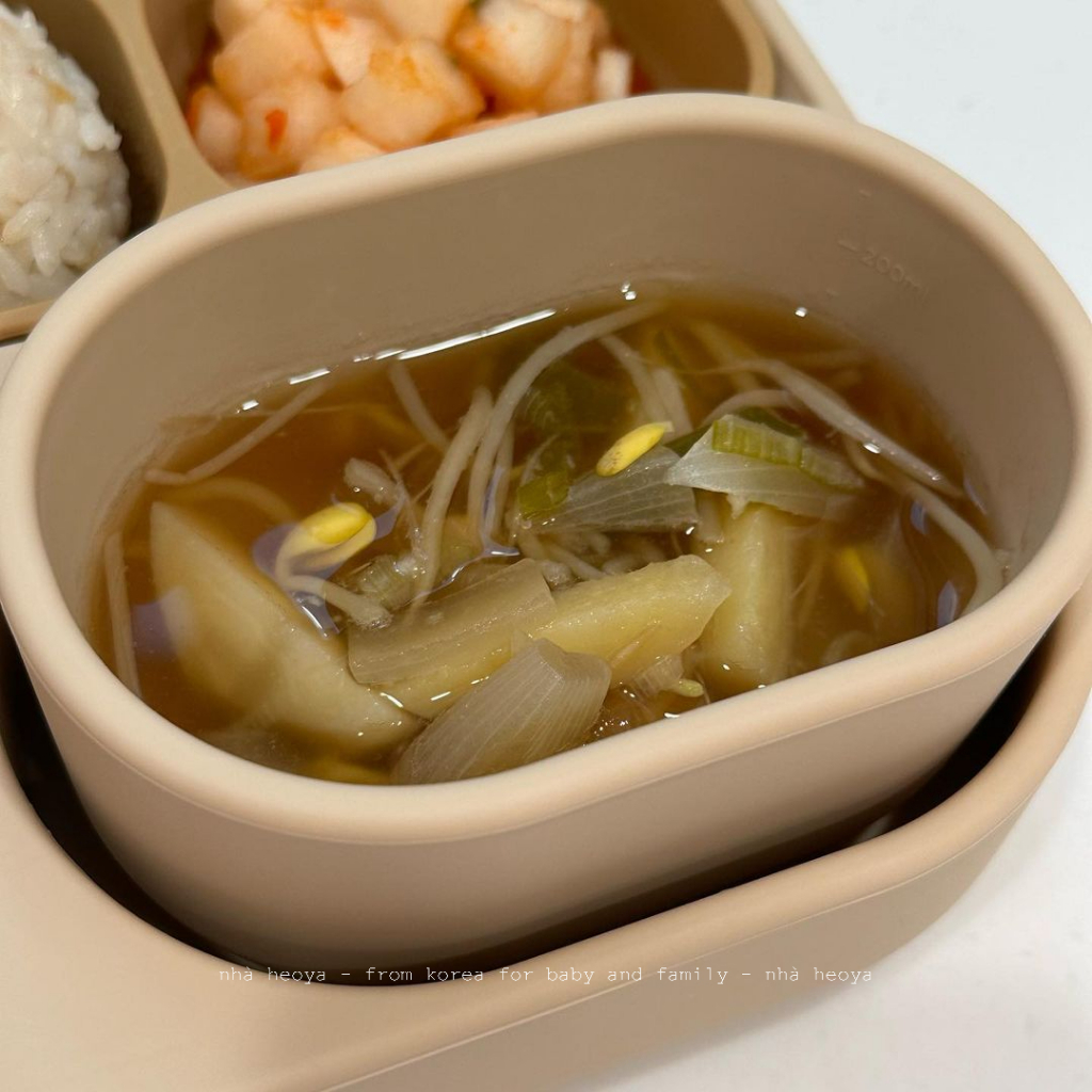 BÁT ĂN DẶM ĐẾ HÍT KÈM NẮP SILICON DONODONO