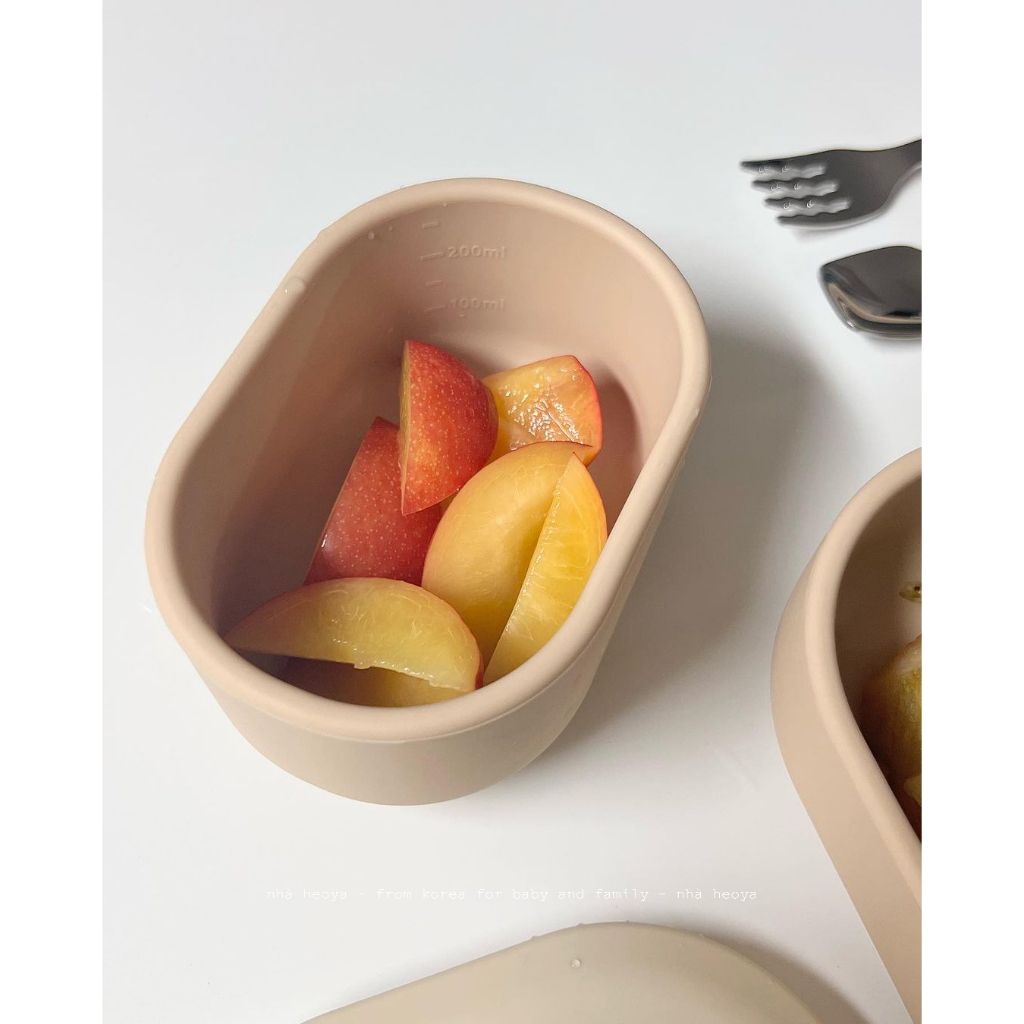 BÁT ĂN DẶM ĐẾ HÍT KÈM NẮP SILICON DONODONO