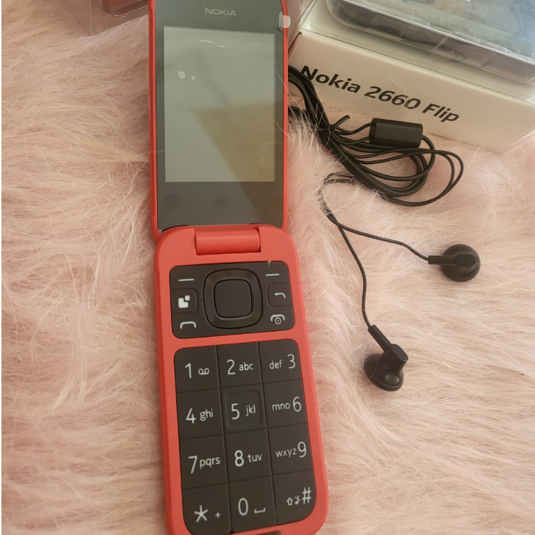 Điện thoại giá rẻ Nokia 2660 Flip sóng 4G  2sim . BẢO HÀNH 1 ĐỔI 1 TRONG 3 THÁNG         .