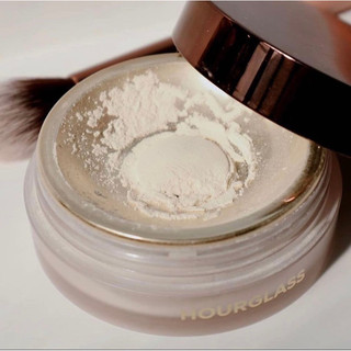 Phấn phủ bột kiềm dầu Hourglass Veil Translucent Setting Powder