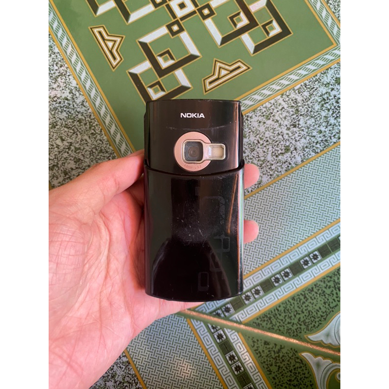 Điện thoại Nokia N72 nghe gọi full còn nắp che thẻ nhớ