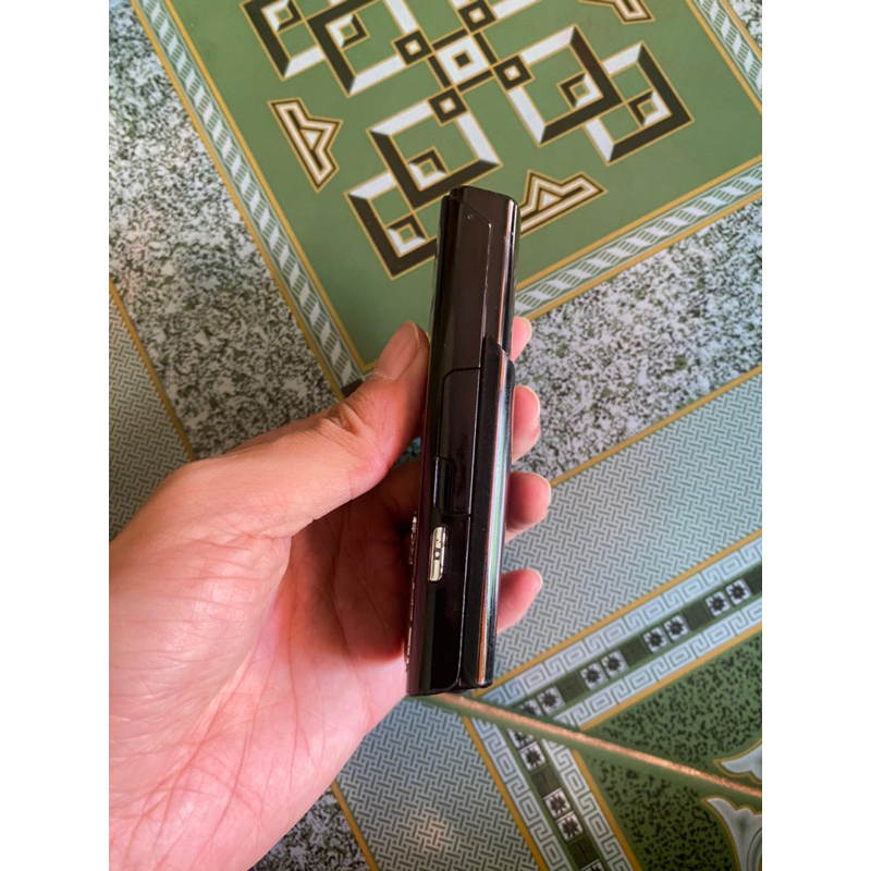 Điện thoại Nokia N72 nghe gọi full còn nắp che thẻ nhớ