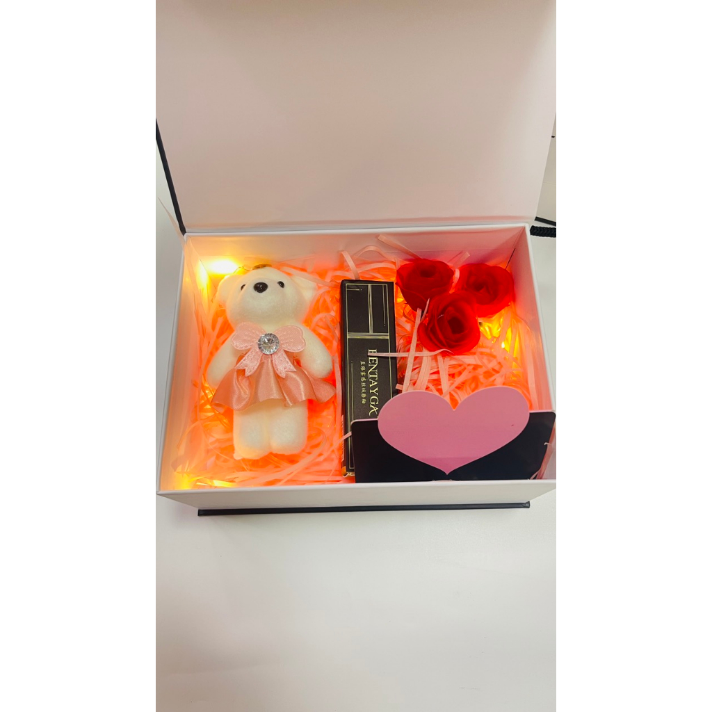 Hộp Quà Tặng Bạn Gái, Hộp Quà Đựng Son, Hộp Valinetine Tặng Kèm Ruy Băng