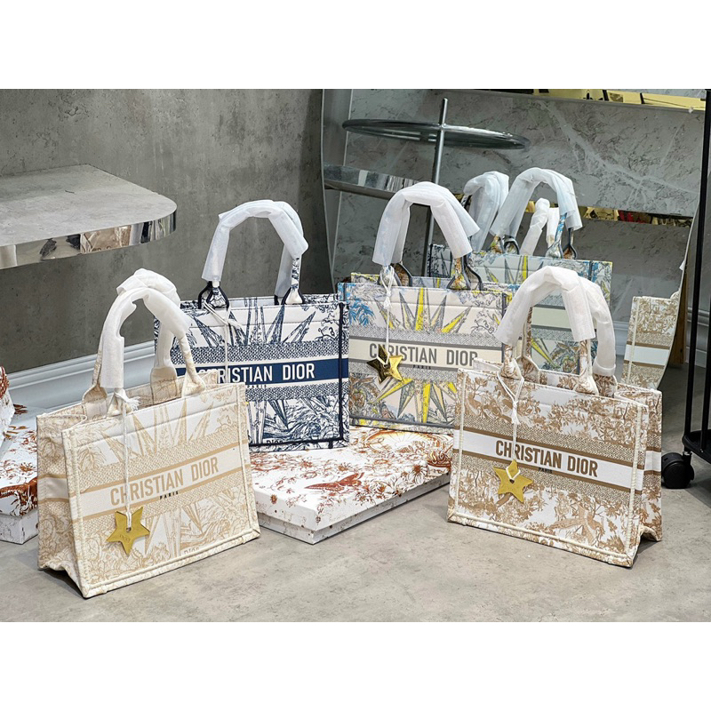 ⭐️Túi dio tote size 36cm& 41cm hot 2023 về đủ màu hàng super cao cấp, fullbox nguyên seal full pk