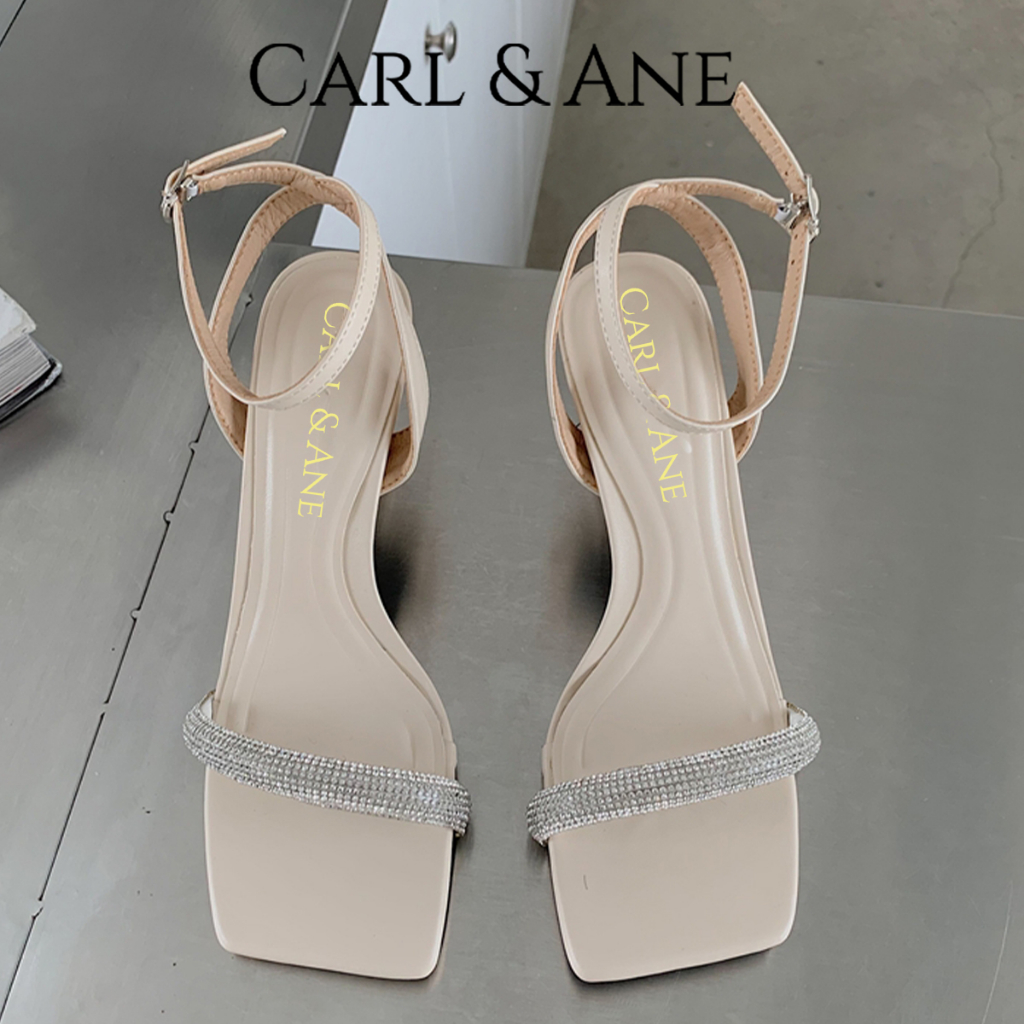 Carl & Ane - Giày cao gót Blaite Crytal quai ngang đính đá gót nhọn cao màu kem - WD011