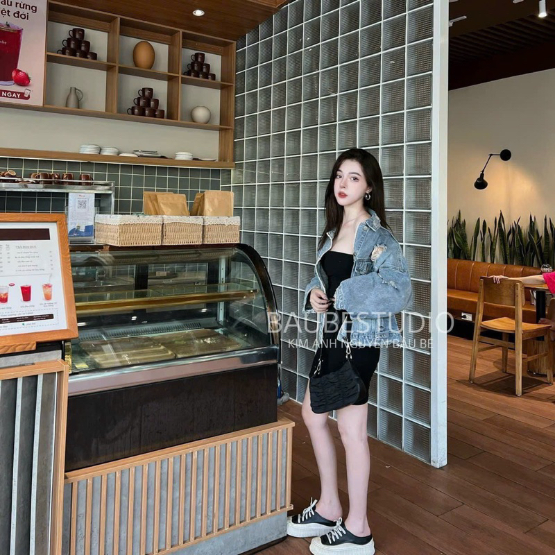 ÁO KHOÁC BÒ RÁCH