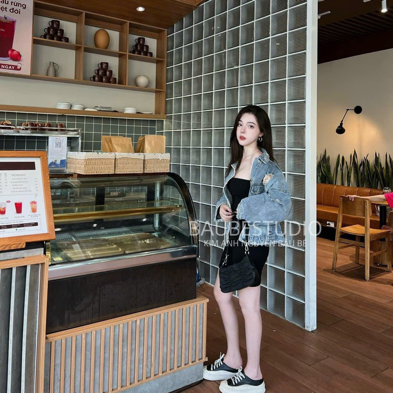 ÁO KHOÁC BÒ RÁCH