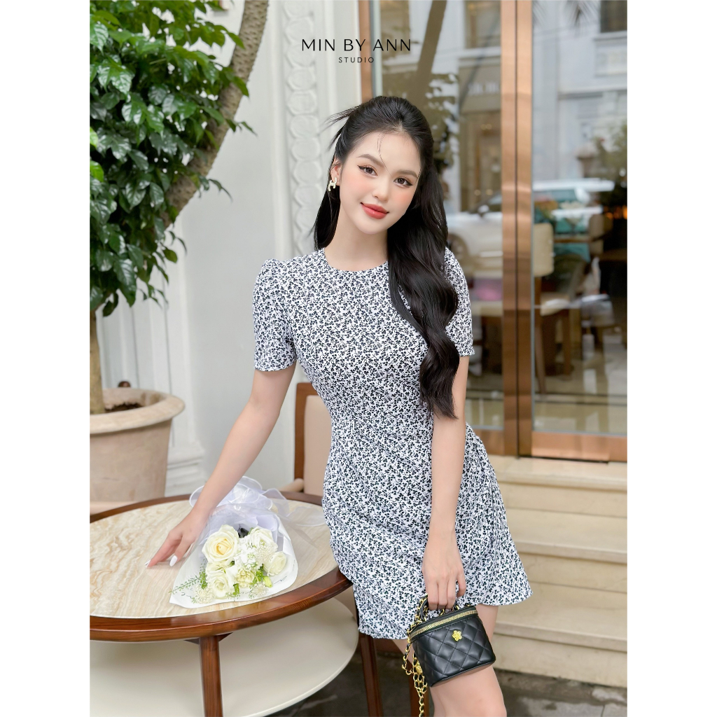 Đầm chấm bi ôm A, vạt giao tay bồng nhẹ Amera Dress