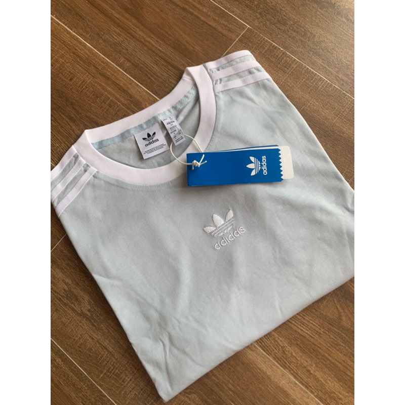 ADIDAS 3STRIPES LOGO GIỮA SALE