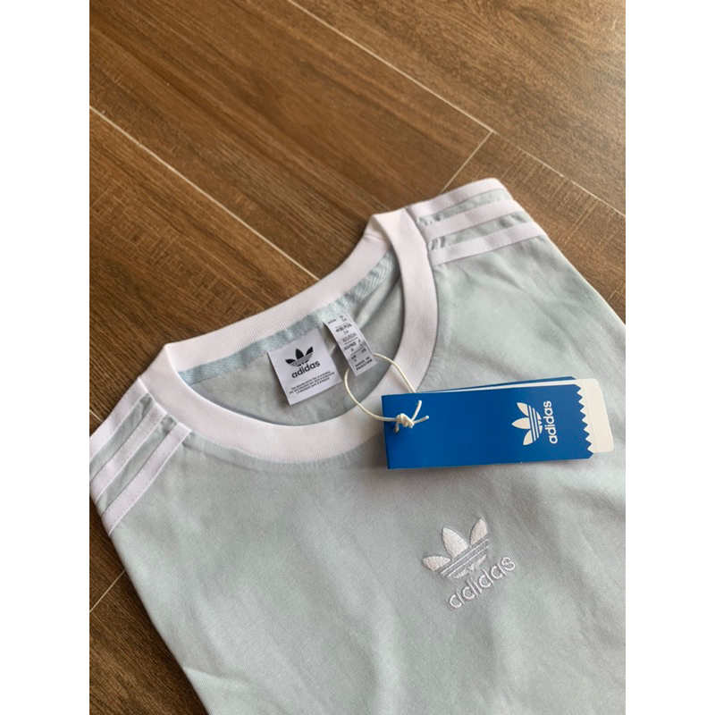 ADIDAS 3STRIPES LOGO GIỮA SALE