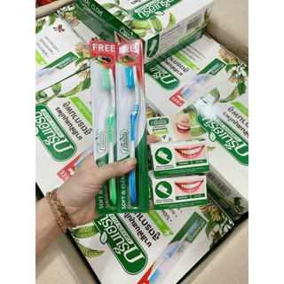 [Chính Hãng] TẨY TRẮNG RĂNG GREEN HERB HERBAL CLOVE TOOTHPASTE THÁI LAN (KÈM BÀN CHẢI)