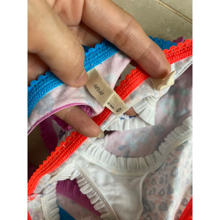 quần chip lọt khe(lỗi nhỏ)