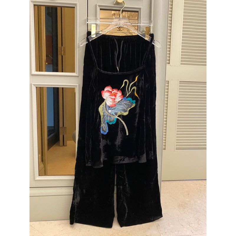 Set bộ nhung the áo hai dây thêu hoa ngực