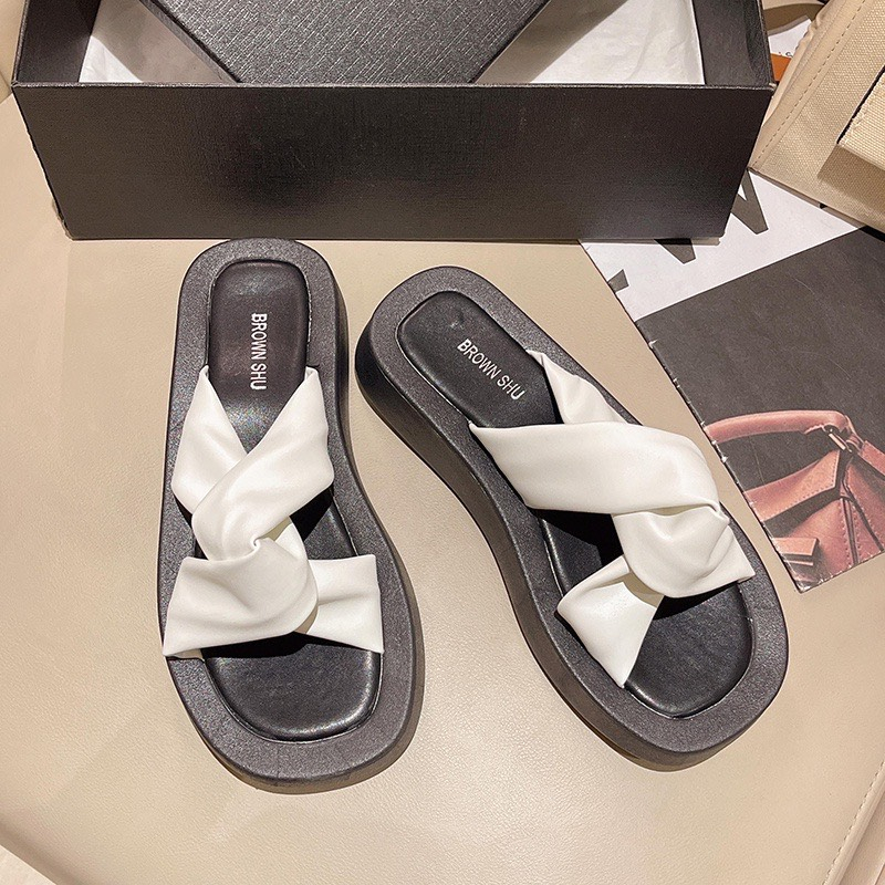 Dép bánh mì nữ quai xoắn phong cách ulzzang xinh xắn