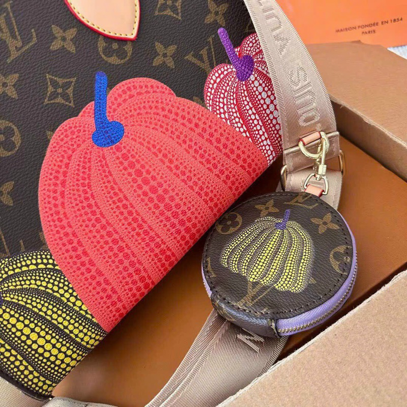 TÚI  XÁCH LVV BÍ NGÔ 2IN1 FB