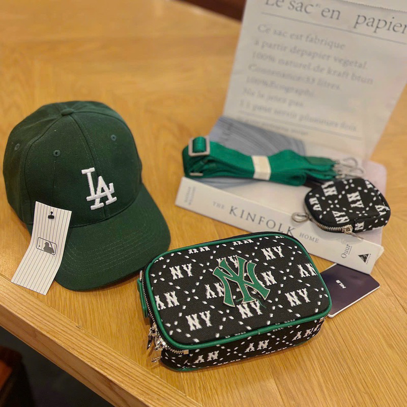 TÚI XÁCH VÀ  COMBO MLBB NYY 2IN1