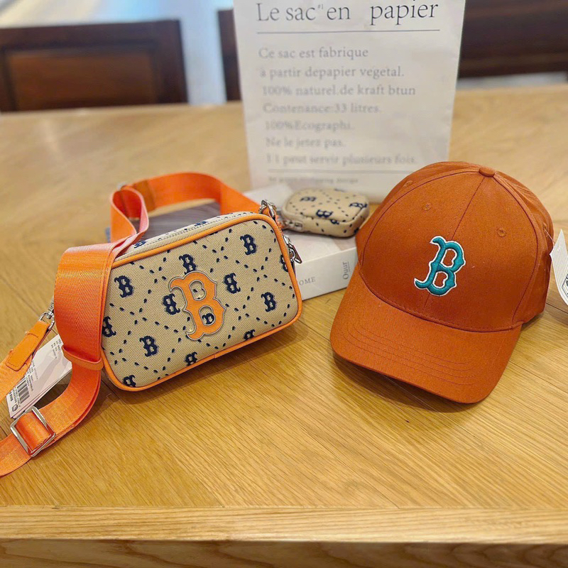 TÚI XÁCH VÀ  COMBO MLBB NYY 2IN1