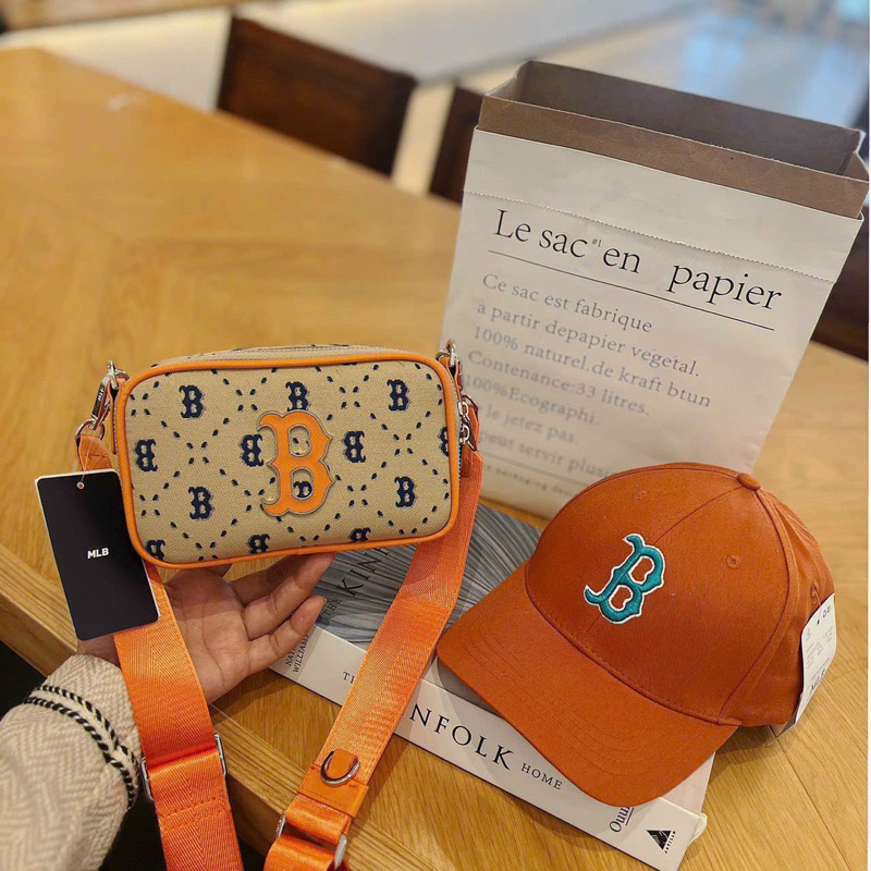 TÚI XÁCH VÀ  COMBO MLBB NYY 2IN1