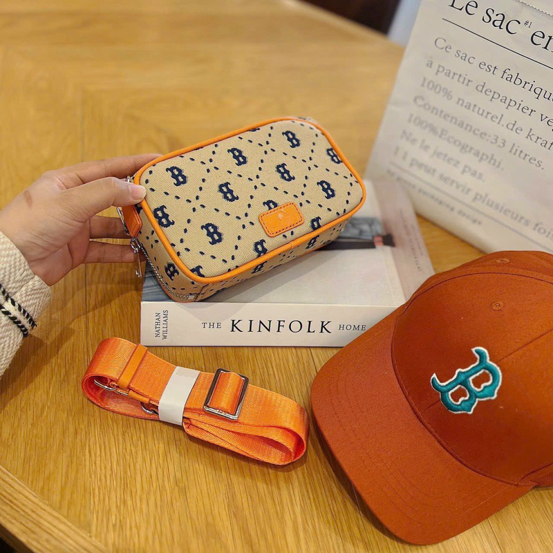 TÚI XÁCH VÀ  COMBO MLBB NYY 2IN1