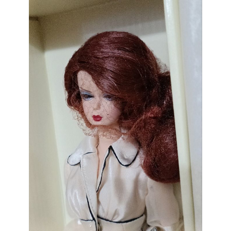 Búp bê barbie Silkstone Suit Retreat