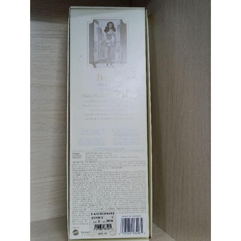 Búp bê barbie Silkstone Suit Retreat