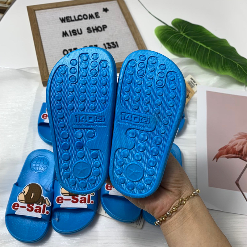 Dép lê bé trai chống trượt siêu nhẹ hàng cao cấp size 14cm