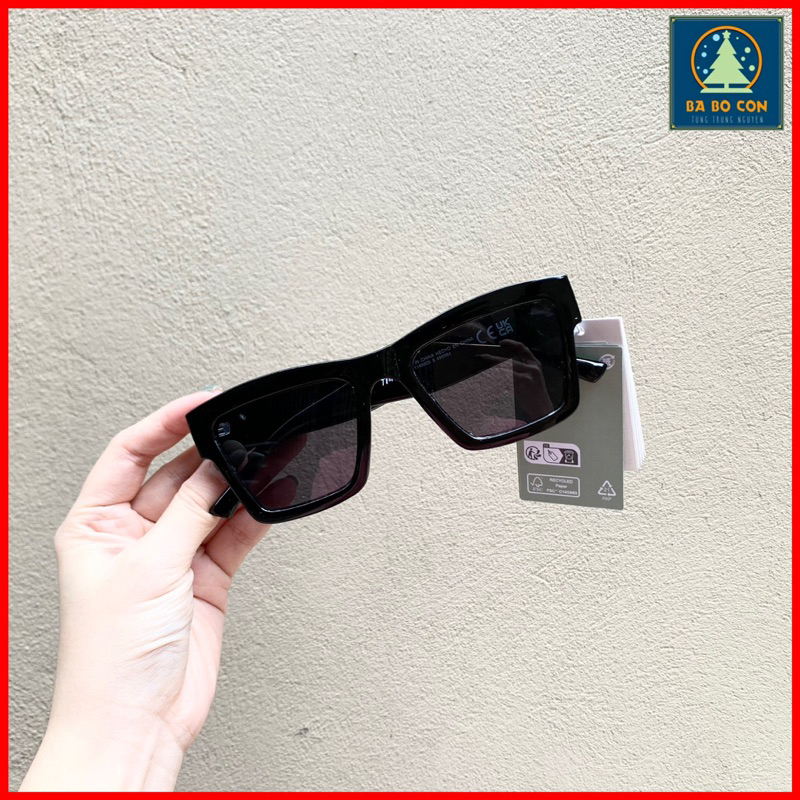 Kính HM UK gọng vuông đen tuyệt đẹp, dáng nam nữ đều đeo đẹp, có đầy đủ bill mua hàng