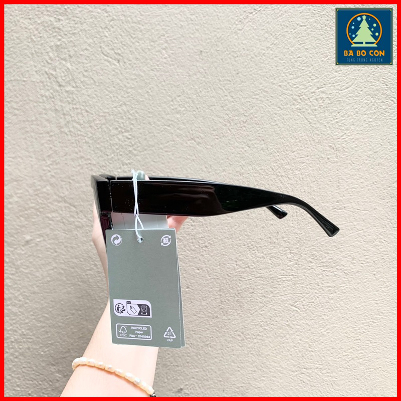 Kính HM UK gọng vuông đen tuyệt đẹp, dáng nam nữ đều đeo đẹp, có đầy đủ bill mua hàng